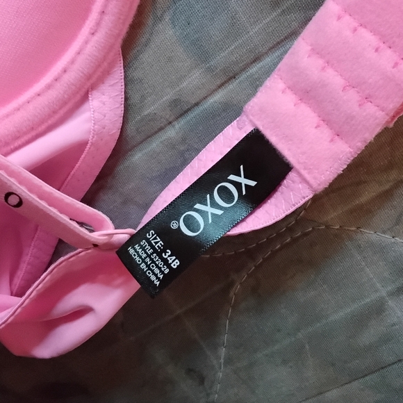 XOXO Vibrant Pink Women's Bra nwot - Picture 4 of 4